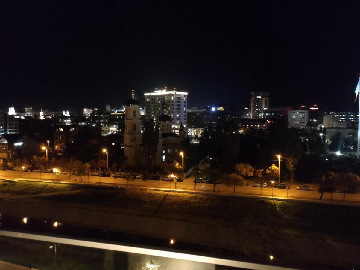 Sky Loft Leilighet Iasi Eksteriør bilde